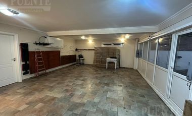 Importante casa en venta en Saint Thomas Sur 4 dormitorios   Escritorio y dependencias