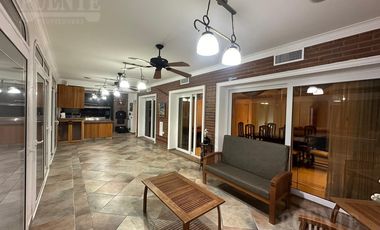 Importante casa en venta en Saint Thomas Sur 4 dormitorios   Escritorio y dependencias