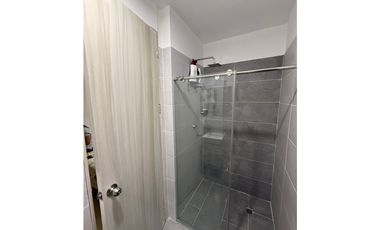 SE VENDE O ARRIENDA APTO EN EL BARRIO LA CASTELLANA