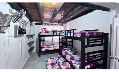 Casa hostal cerca al mar en conjunto cerrado rodadero sur 005