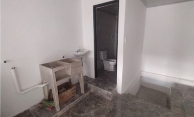 ESPECTACULAR CASA CON LOCAL ESQUINERA EN LA CONCORDIA, PALMIRA