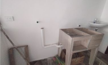 ESPECTACULAR CASA CON LOCAL ESQUINERA EN LA CONCORDIA, PALMIRA