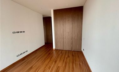 ARRIENDO EAPARTAMENTO ESTRENAR VISTA  243m2   PISO ALTO LA CABRERA