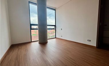 ARRIENDO EAPARTAMENTO ESTRENAR VISTA  243m2   PISO ALTO LA CABRERA