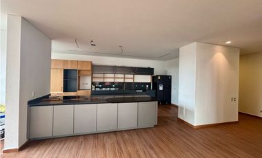 ARRIENDO EAPARTAMENTO ESTRENAR VISTA  243m2   PISO ALTO LA CABRERA