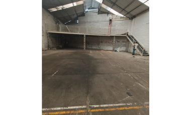 SE VENDE O SE ARRIENDA BODEGA EN ITAGUI