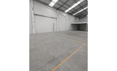 SE VENDE O SE ARRIENDA BODEGA EN ITAGUI