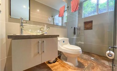 Venta apto en Torreladera con jardín (Cerros de Suba)