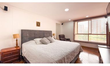 Apartamento para la venta en El Poblado, cerca al CC Santafé, piso 4