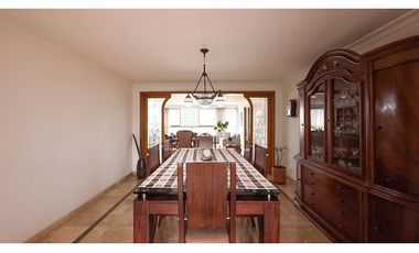 Apartamento para la venta en El Poblado, cerca al CC Santafé, piso 4