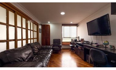 Apartamento para la venta en El Poblado, cerca al CC Santafé, piso 4