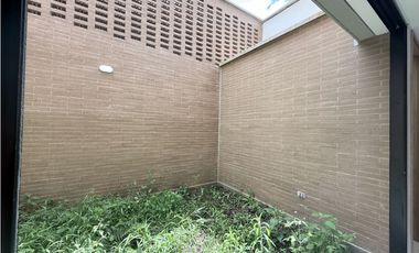 CASA UNIFAMILIAR PARA LA VENTA EN RIONEGRO (UNIDAD ABIERTA) 264410