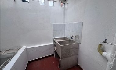 SE ARRIENDA HERMOSA CASA COMERCIAL EN SAN FRANCISCO