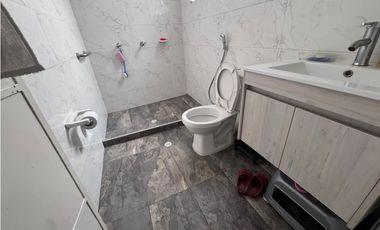 SE ARRIENDA HERMOSA CASA COMERCIAL EN SAN FRANCISCO