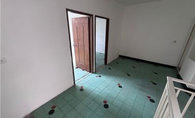 SE ARRIENDA HERMOSA CASA COMERCIAL EN SAN FRANCISCO