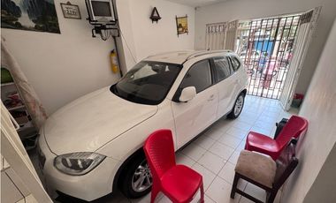 SE ARRIENDA HERMOSA CASA COMERCIAL EN SAN FRANCISCO