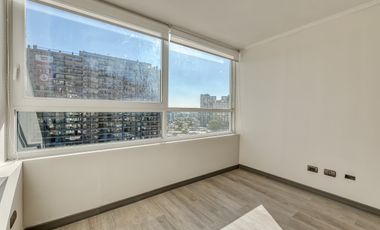Lia Aguirre (1 Est ) [2731-1]