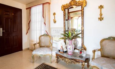 Venta de casa esquinera de 570,93 mts en Villa Lilla/ San Francisco