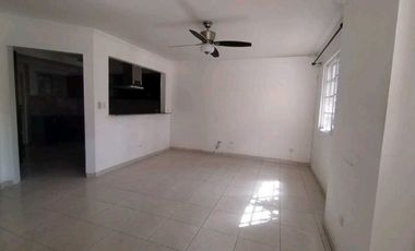 ALQUILER CASA VILLA LUCRE PASEO REAL DEN + CBE AMPLIO PATIO VV