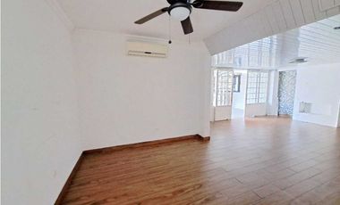 ALQUILER CASA VILLA LUCRE PASEO REAL DEN + CBE AMPLIO PATIO VV