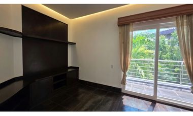 Casa de lujo en venta en Costa del Este | 850 m² con piscina