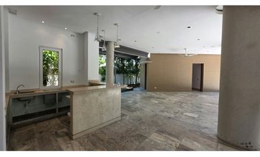 Casa de lujo en venta en Costa del Este | 850 m² con piscina