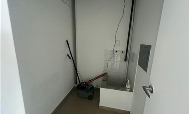 Se Alquila Local Comercial en Brisas del Golf