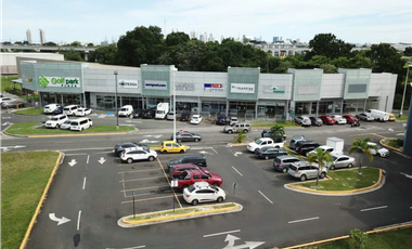Se Alquila Local Comercial en Brisas del Golf