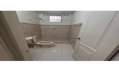 SE VENDE CASA EN Colinas del Sol