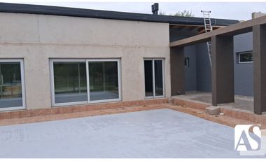 ALQUILER CASA BARRIO PRIVADO 
