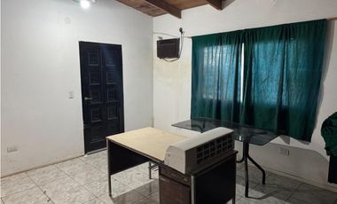 GALPON 230 M2. EN ALQUILER. ZONA SEMI INDUSTRIAL. ITUZAINGO NORTE