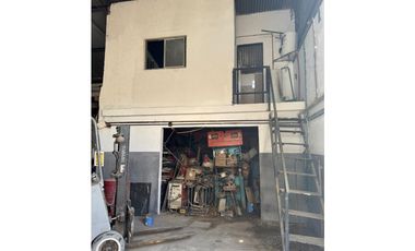 GALPON 230 M2. EN ALQUILER. ZONA SEMI INDUSTRIAL. ITUZAINGO NORTE