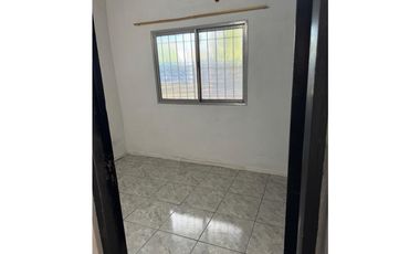 GALPON 230 M2. EN ALQUILER. ZONA SEMI INDUSTRIAL. ITUZAINGO NORTE