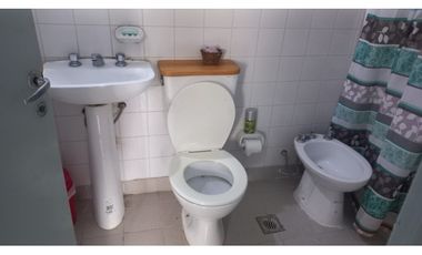 se alquila casa de 2 dormitorios, $800.000 pesos, 60 del pujol PM