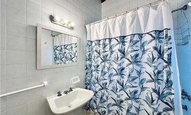 PINAMAR -  CASA EL HORMIGUERO UBICADA A 300 MTS DEL MAR