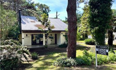 PINAMAR -  CASA EL HORMIGUERO UBICADA A 300 MTS DEL MAR