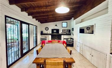 PINAMAR -  CASA EL HORMIGUERO UBICADA A 300 MTS DEL MAR