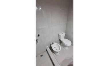 Casa 3 ambientes con Garage y quincho reciclada!! Barrio  Parque Luro