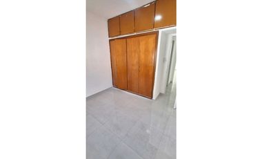 Casa 3 ambientes con Garage y quincho reciclada!! Barrio  Parque Luro