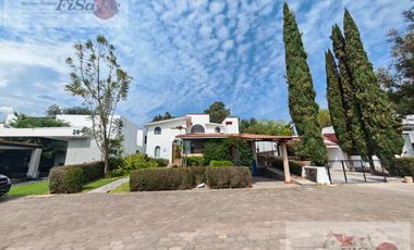 CASA EN RENTA PASEO DE LA LAJA