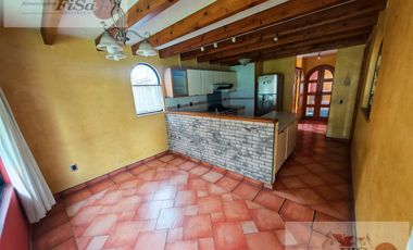 CASA EN RENTA PASEO DE LA LAJA