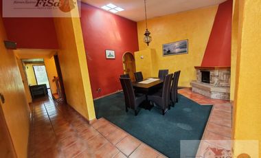 CASA EN RENTA PASEO DE LA LAJA