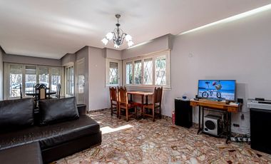Venta Casa 4 amb en San Martin con Pileta y Jardín