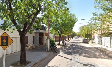 Venta casa tres dormitorios zona centro