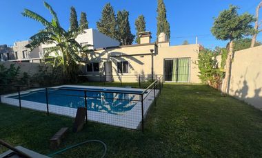 VENTA CASA 4 ambientes MONTECARLO PILAR