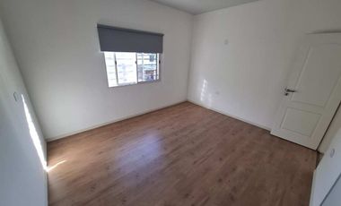 VENTA BLOQUE GALPON + DEPTO 3 AMB A ESTRENAR J C P