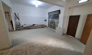 VENTA BLOQUE GALPON + DEPTO 3 AMB A ESTRENAR J C P