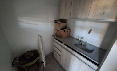 VENTA BLOQUE GALPON + DEPTO 3 AMB A ESTRENAR J C P