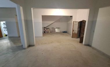 VENTA BLOQUE GALPON + DEPTO 3 AMB A ESTRENAR J C P