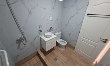 VENTA BLOQUE GALPON + DEPTO 3 AMB A ESTRENAR J C P